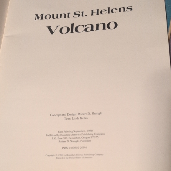 Mount St. Helens Volcano Book - Picture 3 of 5